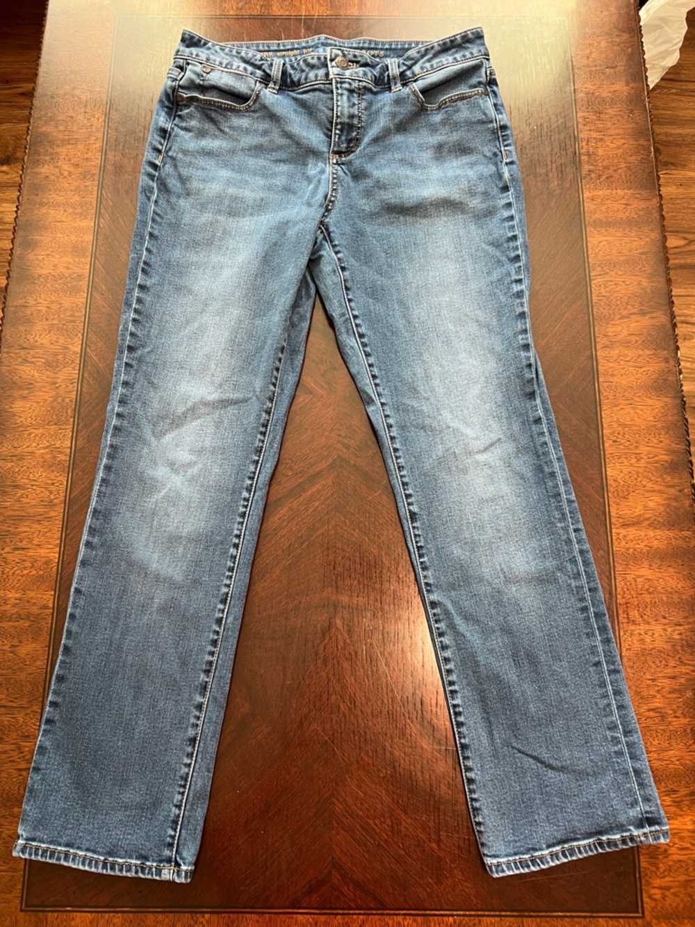 Talbots Women’s Straight Leg Jeans in Medium Blue Wash
